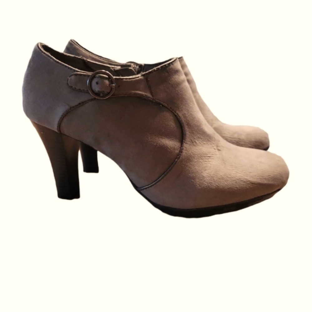 Solesenseability, Ankle Boots, Heel, Gray, Side Buckle, Soft Outside, Women 8.5